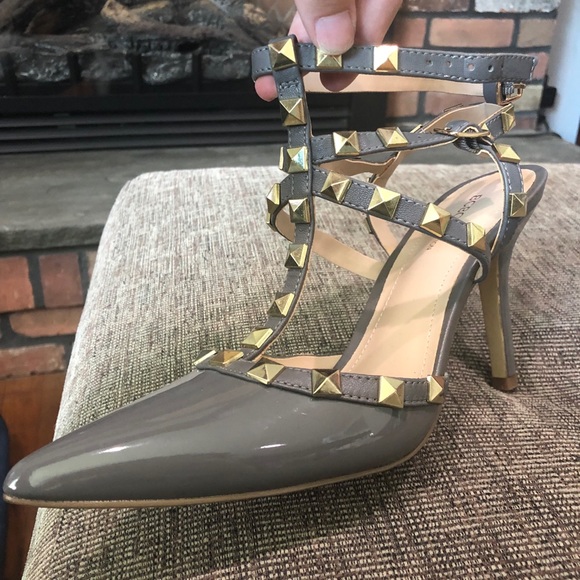 BCBGeneration Darron Pumps size 7.5 - Picture 7 of 7